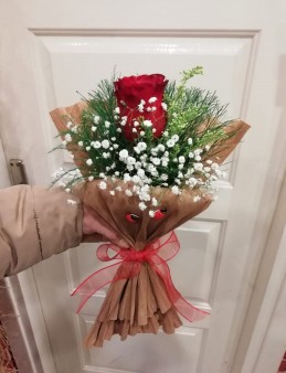  VİP TEK KIRMIZI İTHAL GÜL BUKETİ Buketler çiçek gönder