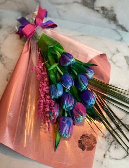  Özel Seri Mor Renkli Canlı Lale Buketi  çiçek gönder
