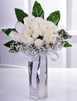 Büyük Düşler 21 Beyaz Gül Arajmanı Aranjmanlar çiçek gönder
