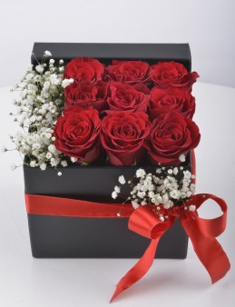 Seni Çok Seviyorum Hediyelik Kutuda Kırmızı Güller  çiçek gönder
