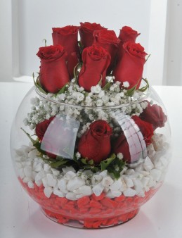 Aşk Masalı 11 Kırmızı Gül  çiçek gönder