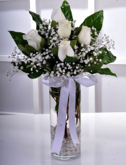Vazoda 5 Beyaz Gül Aranjmanı Aranjmanlar çiçek gönder
