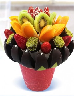 En Lezzetlim Meyve Sepeti ve Çikolatalar çiçek gönder