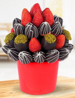 Strawberry Meyve Sepeti Meyve Sepeti ve Çikolatalar çiçek gönder