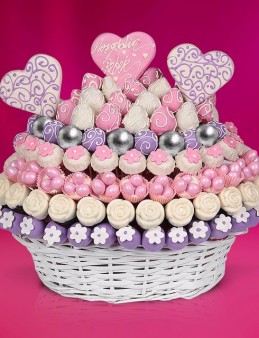 Pink Baby Girl Bebek Hediyesi Meyve Sepeti ve Çikolatalar çiçek gönder