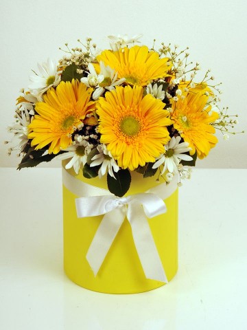Sarışınım Kutuda Çiçek çiçek gönder