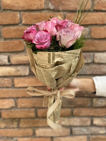 9 Adet İthal Gül Buketi  Buketler çiçek gönder