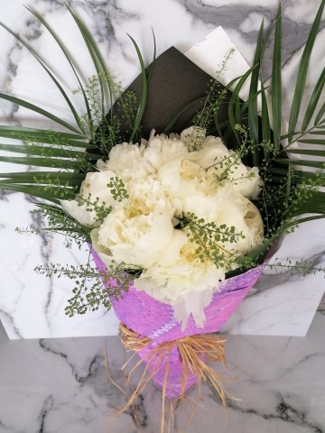 Ebru Sanatlı Princess Peonies Buketler çiçek gönder