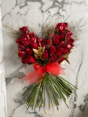 Kalp Şeklinde Lüks Kırmızı Gül Buketi Buketler çiçek gönder