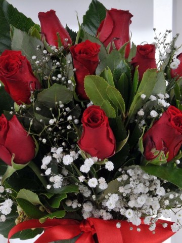 Hayatımın Aşkına 11 Kırmızı Gül Aranjmanlar çiçek gönder