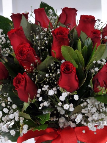 Vazoda 15 Kırmızı Gül Aranjmanı Aranjmanlar çiçek gönder