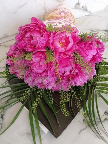 Ebru Sanatlı Pembe Şakayık Buketler çiçek gönder