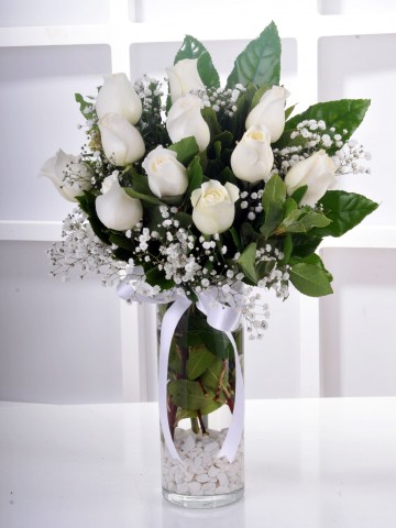 Vazoda 11 Beyaz Gül Aranjmanlar çiçek gönder
