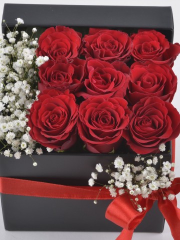 Seni Çok Seviyorum Hediyelik Kutuda Kırmızı Güller Kutuda Çiçek çiçek gönder