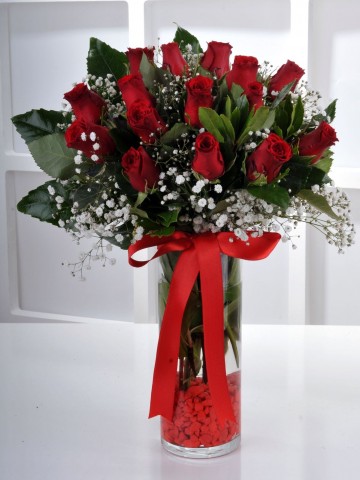Kızıl Melodi 15 Kırmızı Gül Çiçek Arajmanı Aranjmanlar çiçek gönder