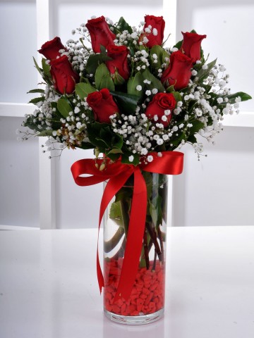 Vazoda 9 Kırmızı Gül Aranjmanlar çiçek gönder