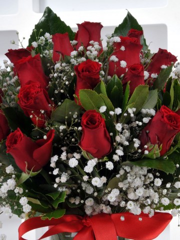 Vazoda 19 Kırmızı Gül Aranjmanı Aranjmanlar çiçek gönder