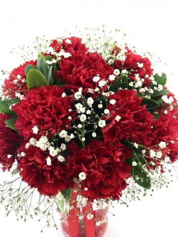 Kadınlar Günü Kırmızı Karanfiller Aranjmanlar çiçek gönder